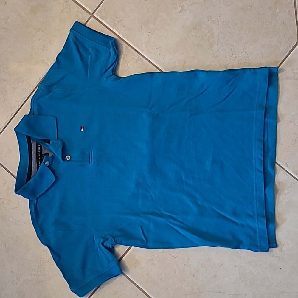 Lot 2 x boys polo t-shirt size M